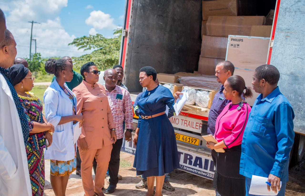 Mvomero District Commissioner Judithi Nguli Inspects Medical Equipment, Immediately After Such Equipment Arrived in the District